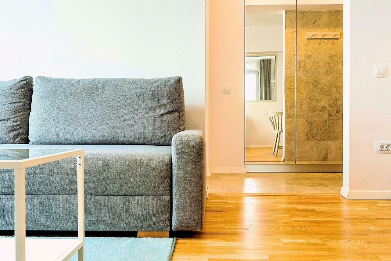 Old Town Riverview Apartment Bucarest Extérieur photo